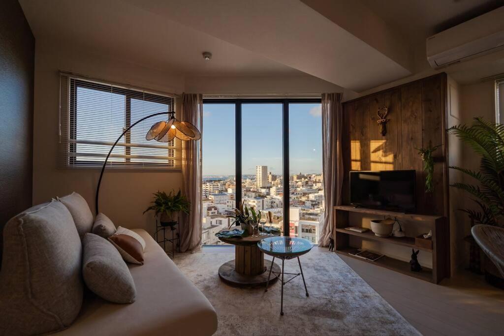 The Penthouse Ginowan Apartment Urasoe Bagian luar foto